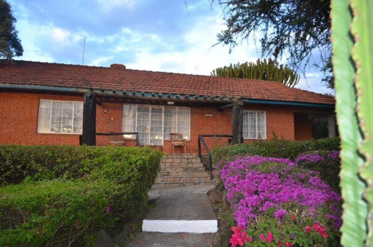 Jacaranda Lake Elementaita Lodge Gilgil Extérieur photo