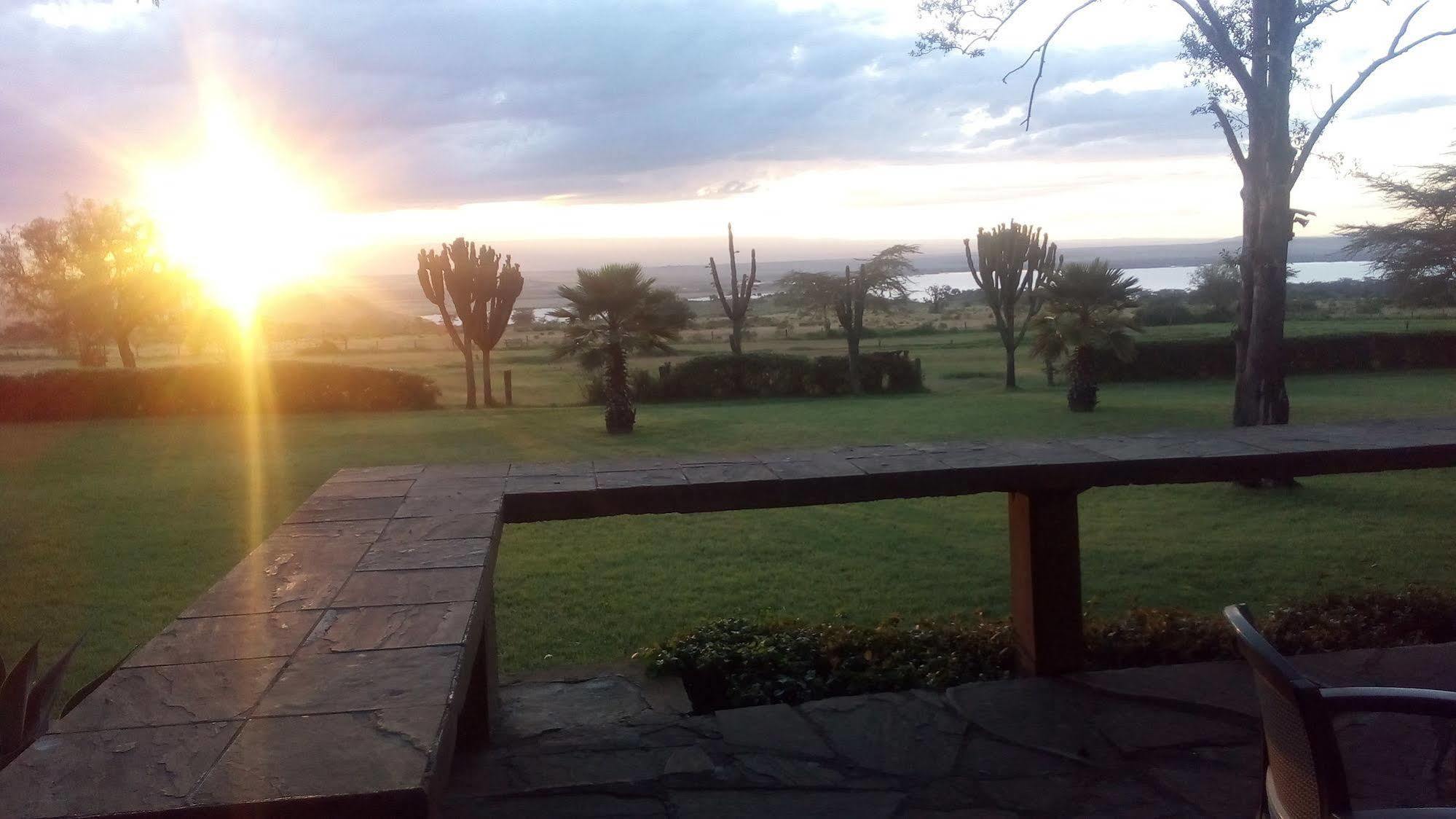 Jacaranda Lake Elementaita Lodge Gilgil Extérieur photo