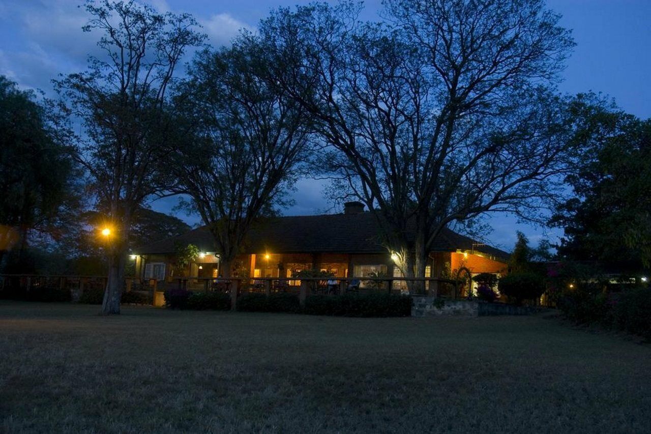 Jacaranda Lake Elementaita Lodge Gilgil Extérieur photo